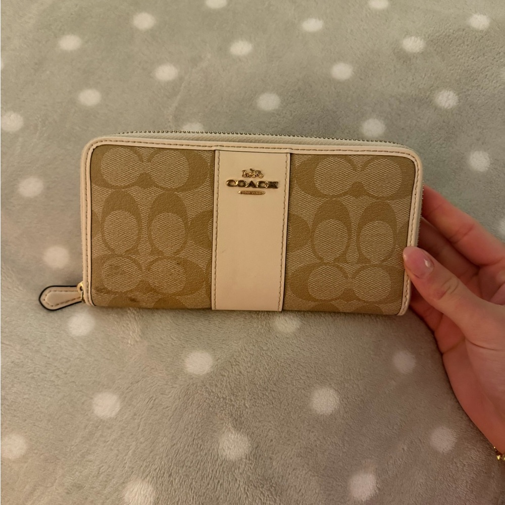 Coach Beige and Cream Signature Wallet